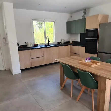 Joli 3 Pieces Spacieux Refait A Neuf Avec 2 Belles Terrasses Apartamento *